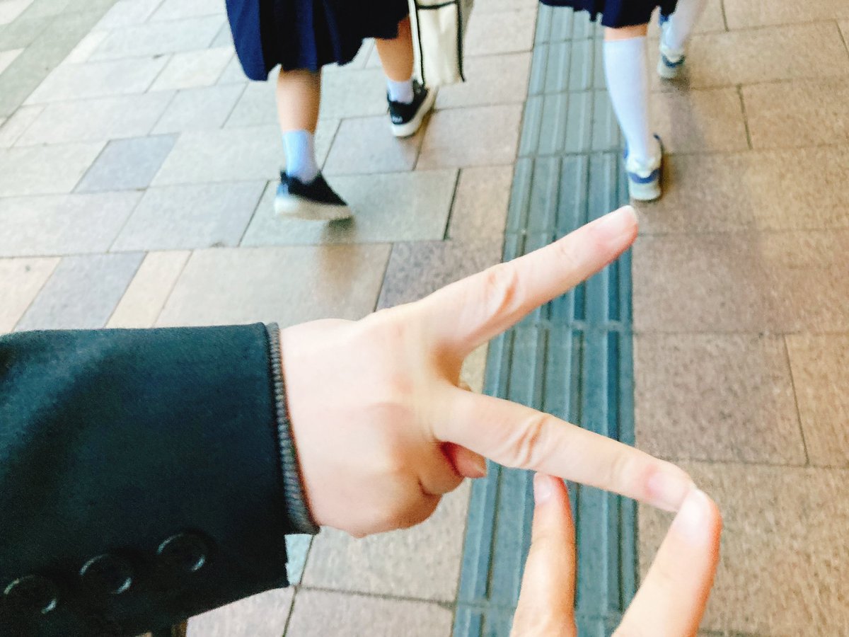 Flowerkasutera's tweet photo. 卒業したんだなぁって
おめでとみんな https://t.co/eKOBDUaLsF