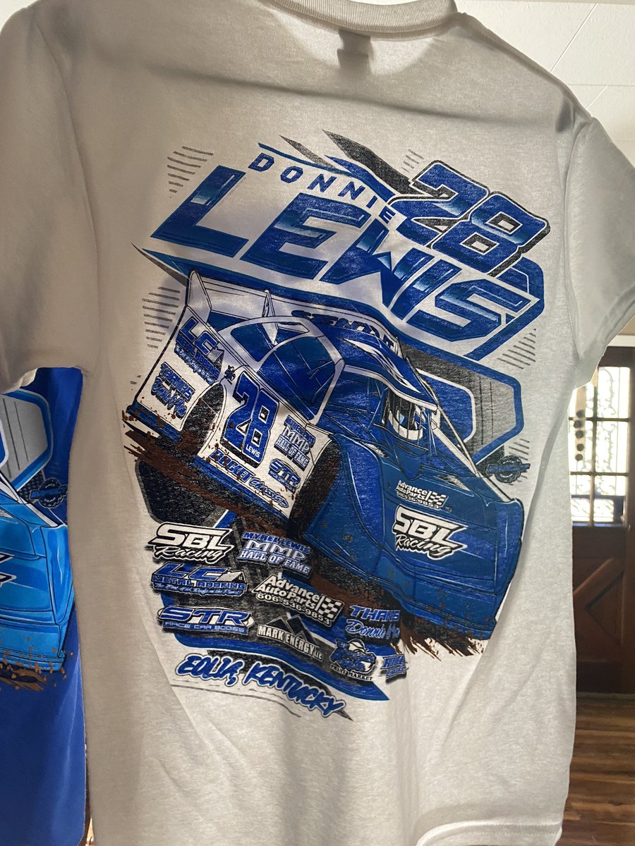 Elvis27L's tweet photo. Shoutout too @ImpactRaceGear for the amazing shirts for this season https://t.co/qdCvOhDPMy