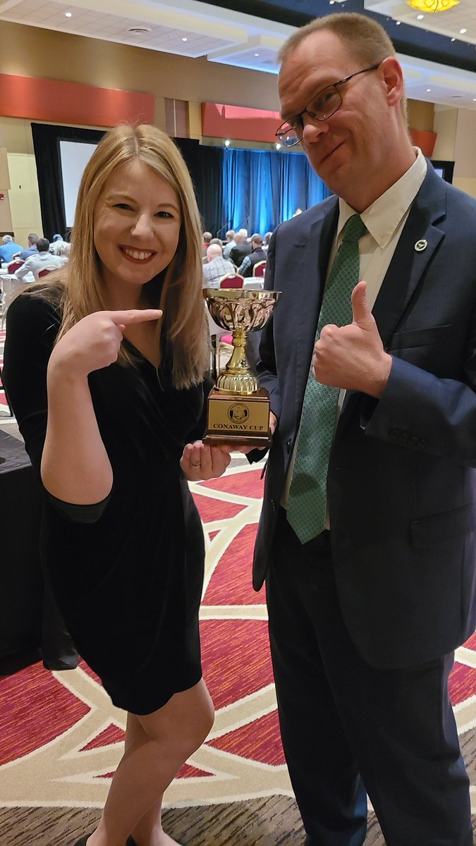 mbruning81's tweet photo. Thanks for letting @ErinFryz and me give away this very prestigious award today at the Conaway Conference. #ChaseWells #ShortGuysProductions https://t.co/gRprcf7a96