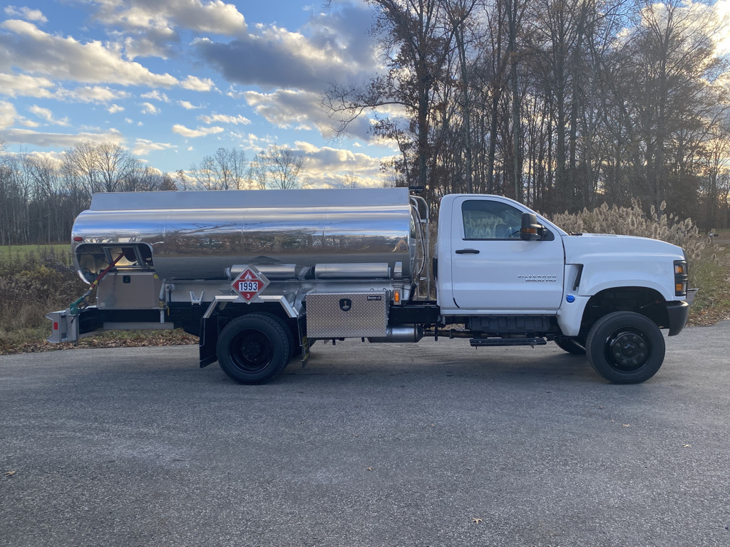 Your tank tie-down system is crucial to the safety and operation of the tank and truck and its so important that you maintain your tie down system properly every 30 days.  Check out "Mark's Tank Tip of the Week" video to learn more:  youtube.com/watch?v=3bjGsK…