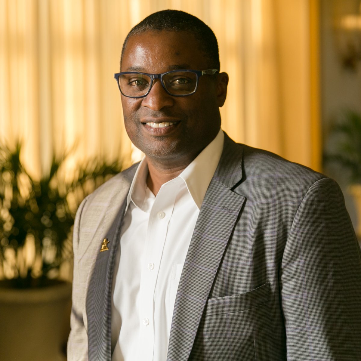 golden_limo's tweet photo. Hear from our very own Sean Duval in the latest @AAACF blog post "What Are You Going To Do About It?" Read the blog post here: https://t.co/qVu8fqg84x #aaacf #BlogPost https://t.co/HaEnNHbr4J