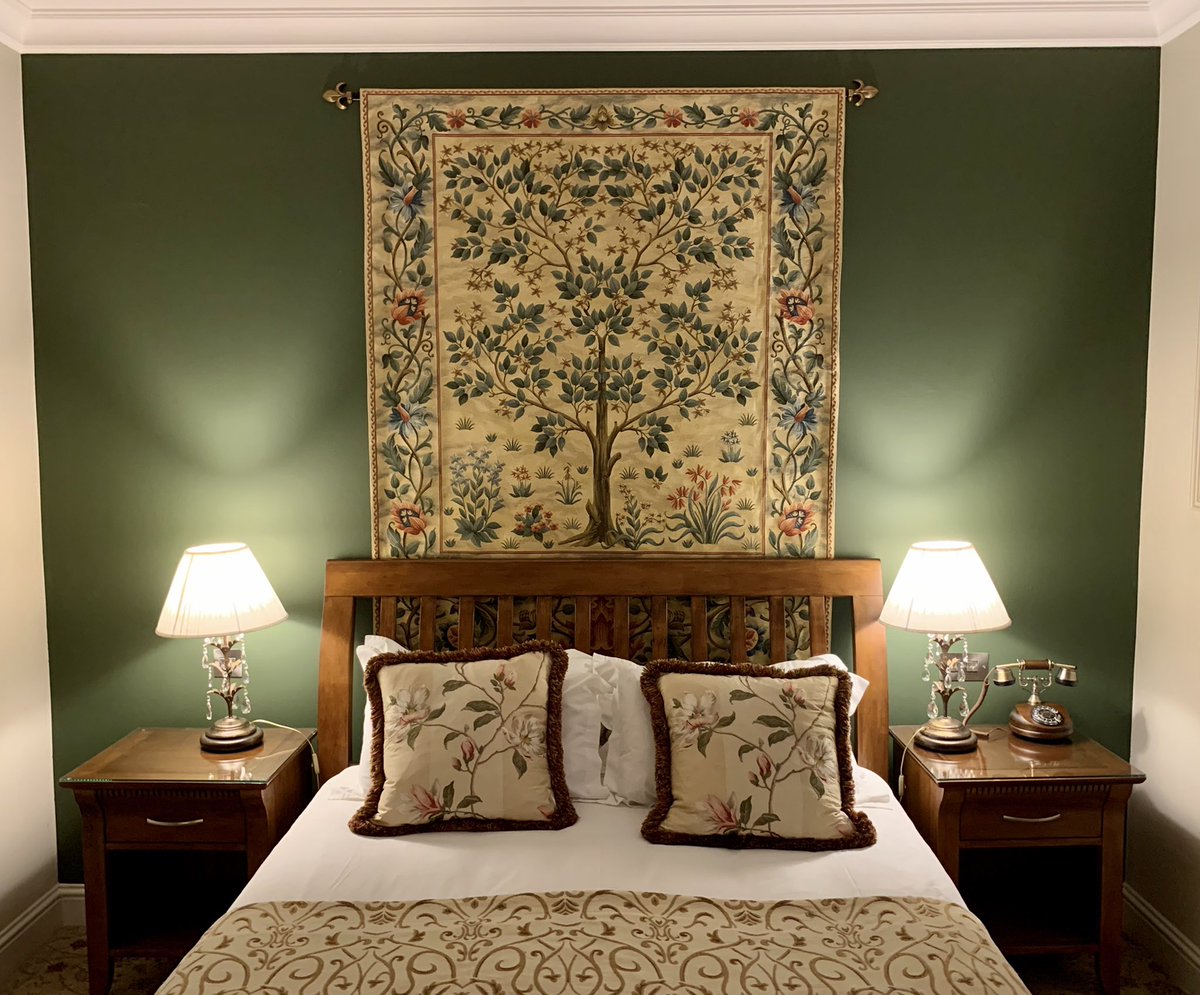 poloconghaile's tweet photo. Guess the hotel? It’s in Munster… #LoveIreland https://t.co/aY0sktZmBO