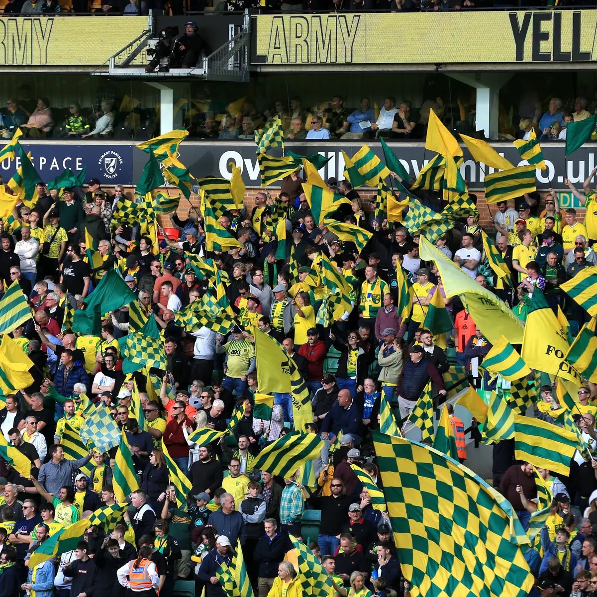 As it’s pancake day here’s a picture of some tossers…