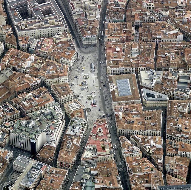 Granviademadrid's tweet image. Vista aérea de la Puerta del Sol
#Madrid #PuertaDeSol 
📷 @jmezquiaga
