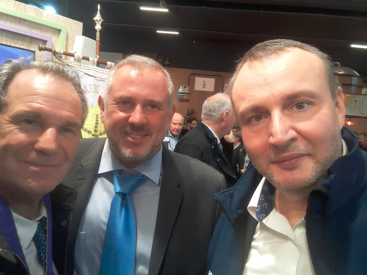EnedisRegionSud's tweet photo. .@enedis est aux côtés des agriculteurs et devient partenaire de la Chambre de l’Agriculture 04 et de la #FDSEA 04.
Objectif : la sécurité des agriculteurs aux abords des ouvrages ⚡️et l’accompagnement des projets #enr #autoconsommation et #agrivoltaisme 🌱 https://t.co/NXshBi2AMy