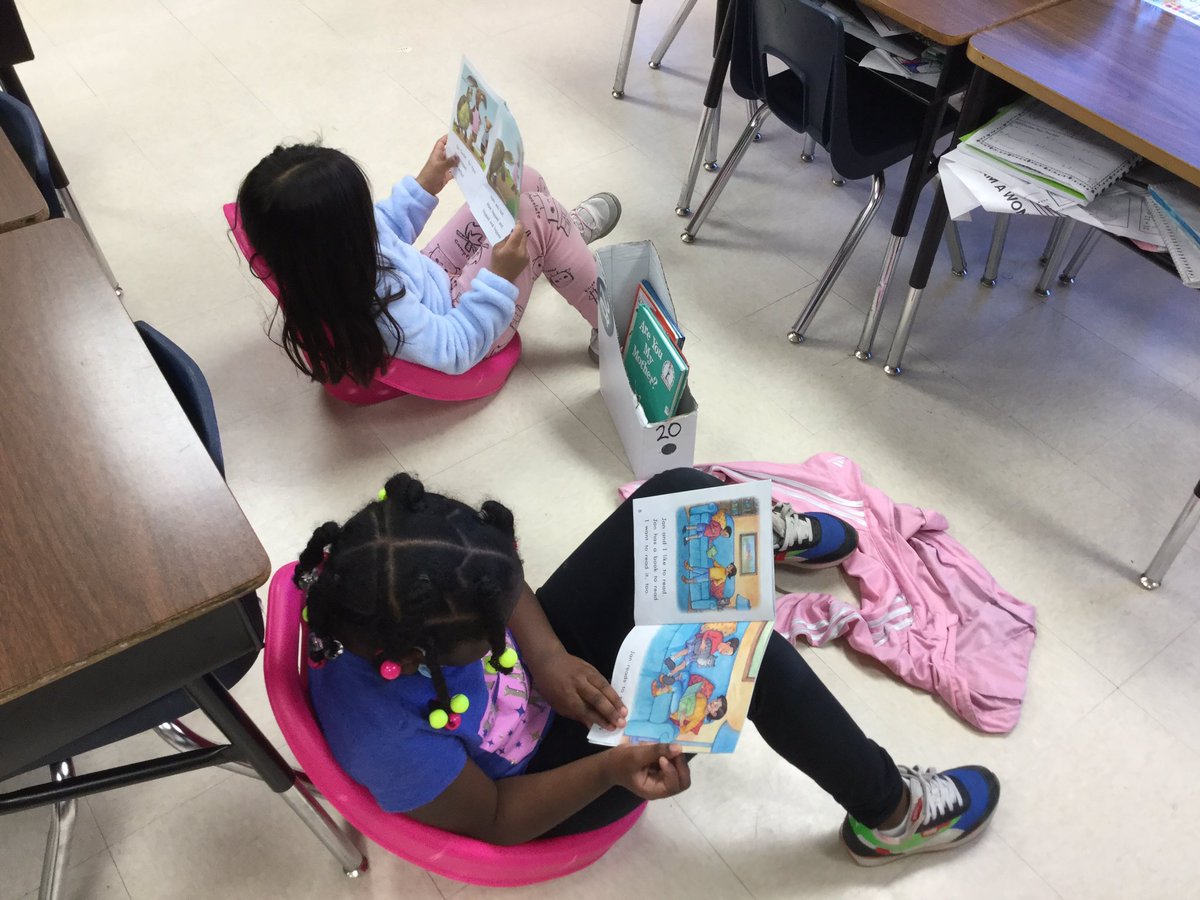 MissCarrasco1's tweet photo. Kicking off day 2 of #ReadAcrossAmericaWeek with buddy reading! 📚 @NISDMurnin https://t.co/erVVcqSgLd