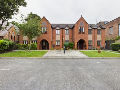 STew_Prescot's tweet image. Thinking of selling - We have buyers waiting for Flats /apartments in Prescot and the surrounding areas. Get intouch today to book a free valuation 📞0151 363 9343  #Sold #Prescot #buyerswaiting