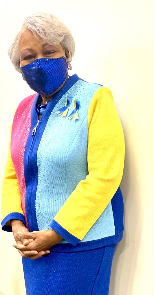 L. Louise Lucas tweet media