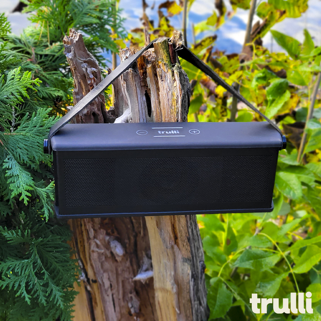 Take your music with you while working remote 😎 

#WorkRemote #IndoorsOrOutdoors