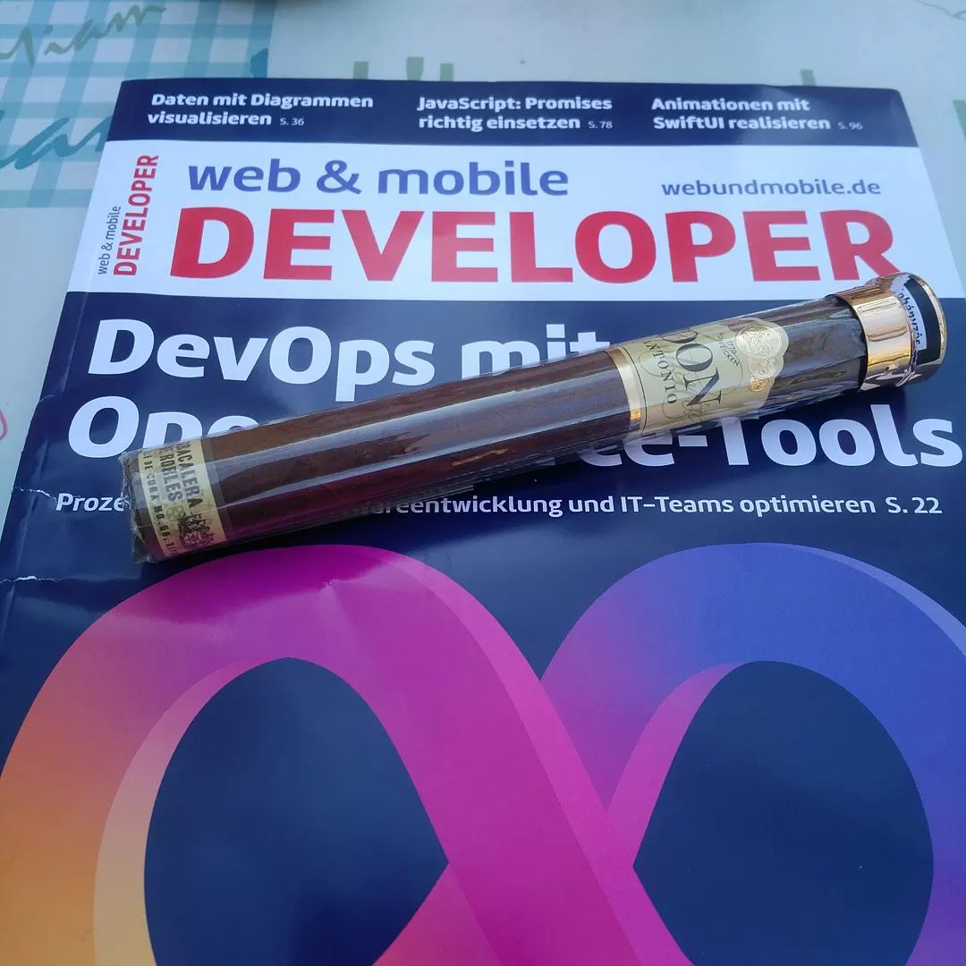 tamhanna's tweet image. New #webundmobile out. I contribute two #technicaltutorials, one on new #AndroidStudio features and one on #apacheecharts for #webdiagrams. As usual, my friend Max Bold does a great job at presenting a wide range of additional topics of interest for…
📸 instagram.com/p/CakHpc3tkLZ/