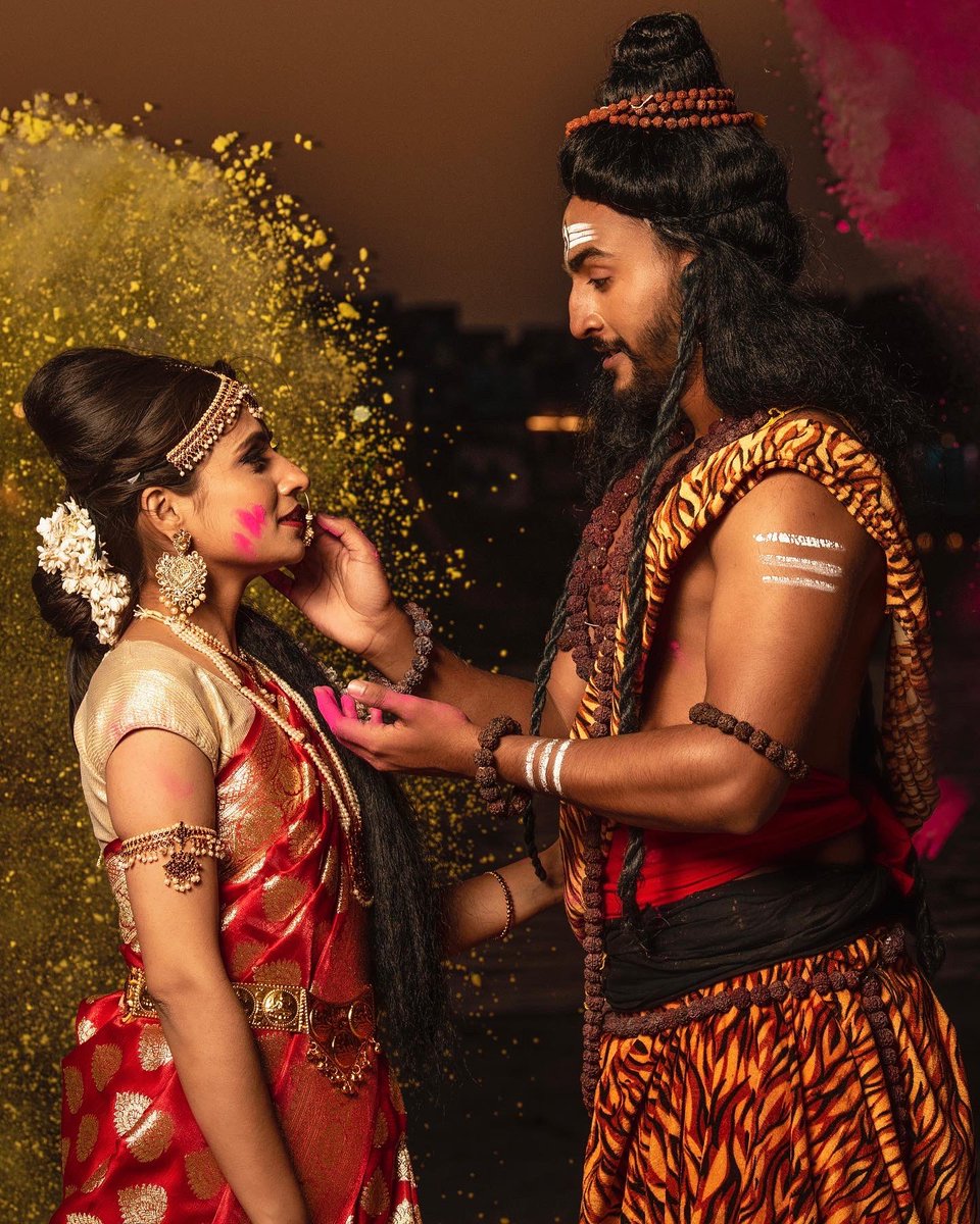 vivekkeshari01's tweet photo. Tapasya agar parvati ki thi
To pratiksha shiv ki bhi rahi hogi,
Prem to ishwar k liye bhi saral
nahi tha,
To humare liye kaise hoga…. ❤️ #Mahashivratri https://t.co/dvcjLnMKjF