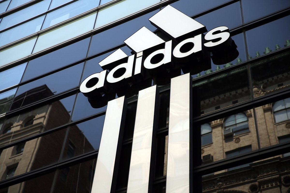 ETNOWlive's tweet photo. #Adidas says suspends partnership with Russian football federation with immediate effect (From Agencies)

#UkraineRussiaCrisis #Ukraine #Russia #Football @adidas @TeamRussia https://t.co/0qMctFkWDn