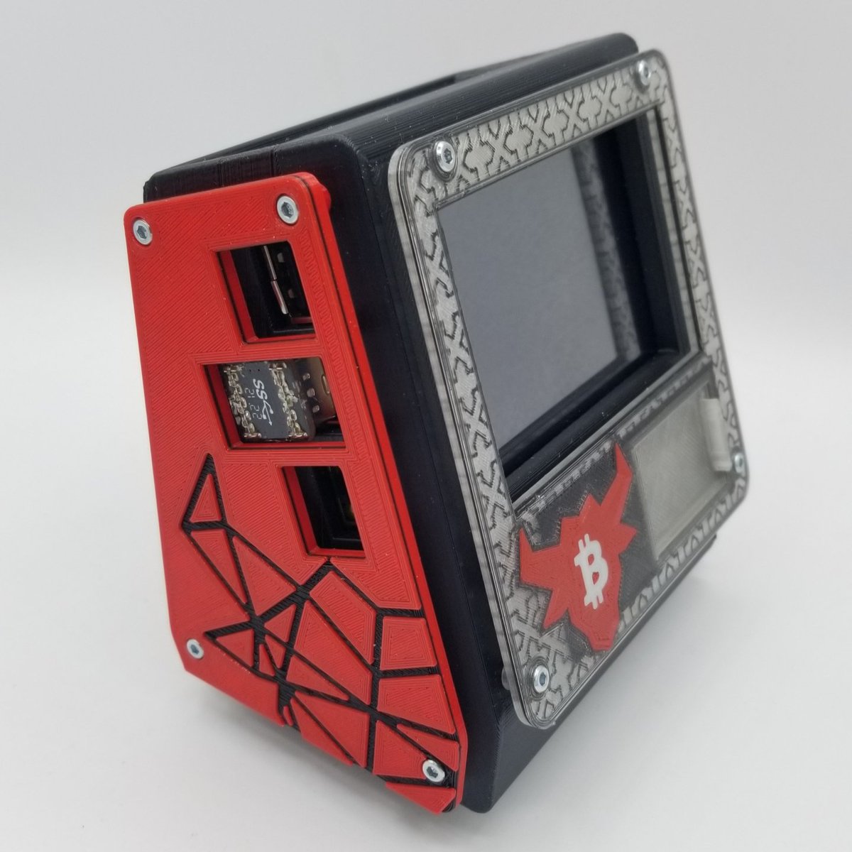 BitcoinManor's tweet image. With your Company Brand your clients and fans can fire up a Custom Designed #bitcoin node Branded with your logo and colors.
Drop us a DM to get started customizing your companies node. It's your company and your brand let's get it out there for the #Bitcoin peeps.