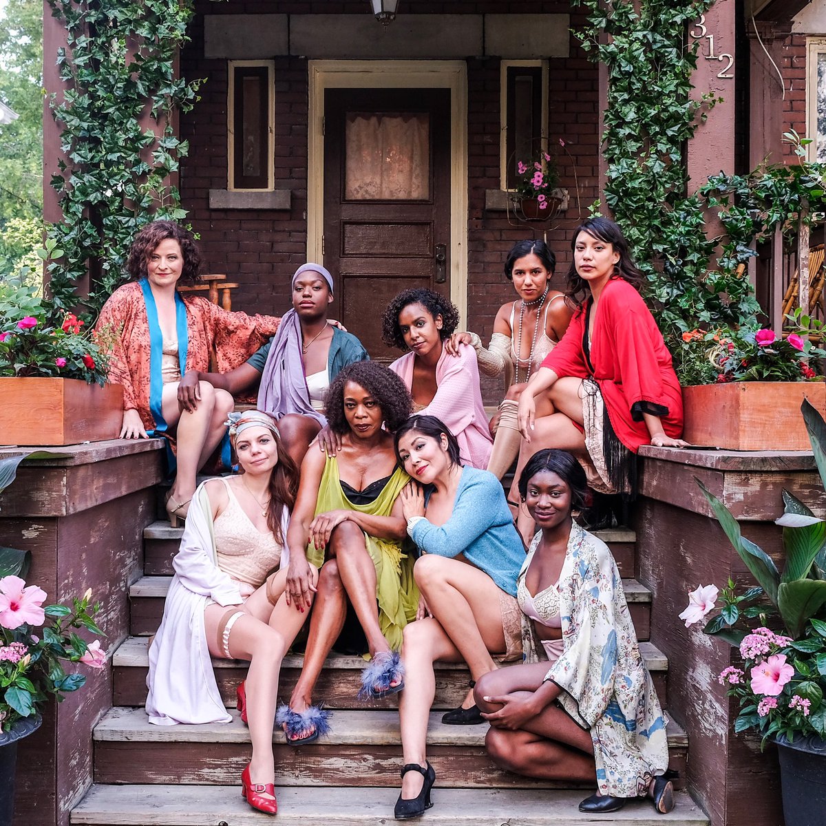 CodeBlackCN tweet media