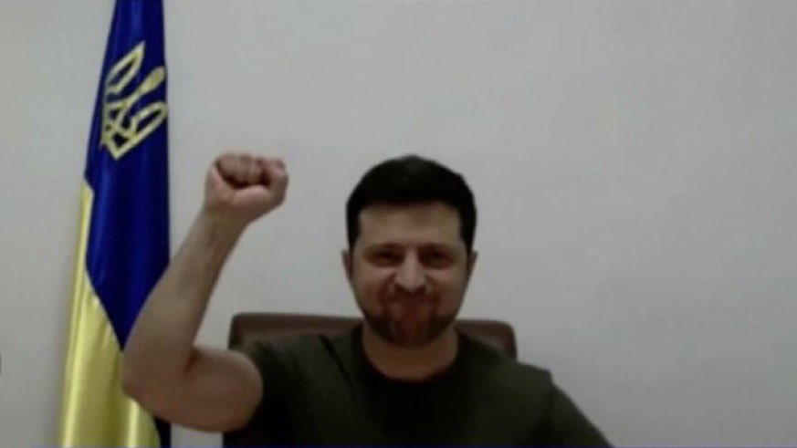 MFesneau's tweet image. La politique est affaire de mots, de décisions, de débats comme ceux aujourd’hui aux parlements français et européens. C’est l’émotion généreuse des peuples pour nos frères d’humanité. Et ce sont des visages et des Hommes qui incarnent les moments historiques. Merci @ZelenskyyUa