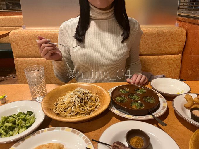 サイゼで喜ぶ彼女のモノマネ （今更感） https://t.co/EybkOg2TTF<a href="/tag/%E8%A3%8F%E3%82%A2%E3%82%AB%E5%A5%B3%E5%AD%90"class="tags"><span>#裏アカ女子</span></a>