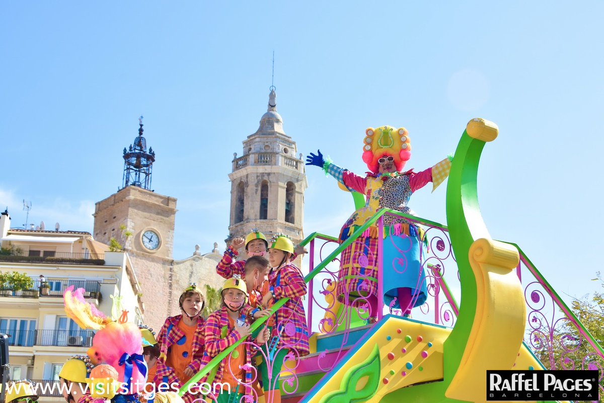VisitSitges's tweet image. Ja tenim les primeres 📸 fotos de la Rua infantil del dimarts de #Carnaval de #Sitges 2022 ! 🎭
Anirem pujant moltes més !!!
PROGRAMA I FOTOS CARNAVAL SITGES 2022 visitsitges.com/ca/carnaval-si…
#carnavalsitges22