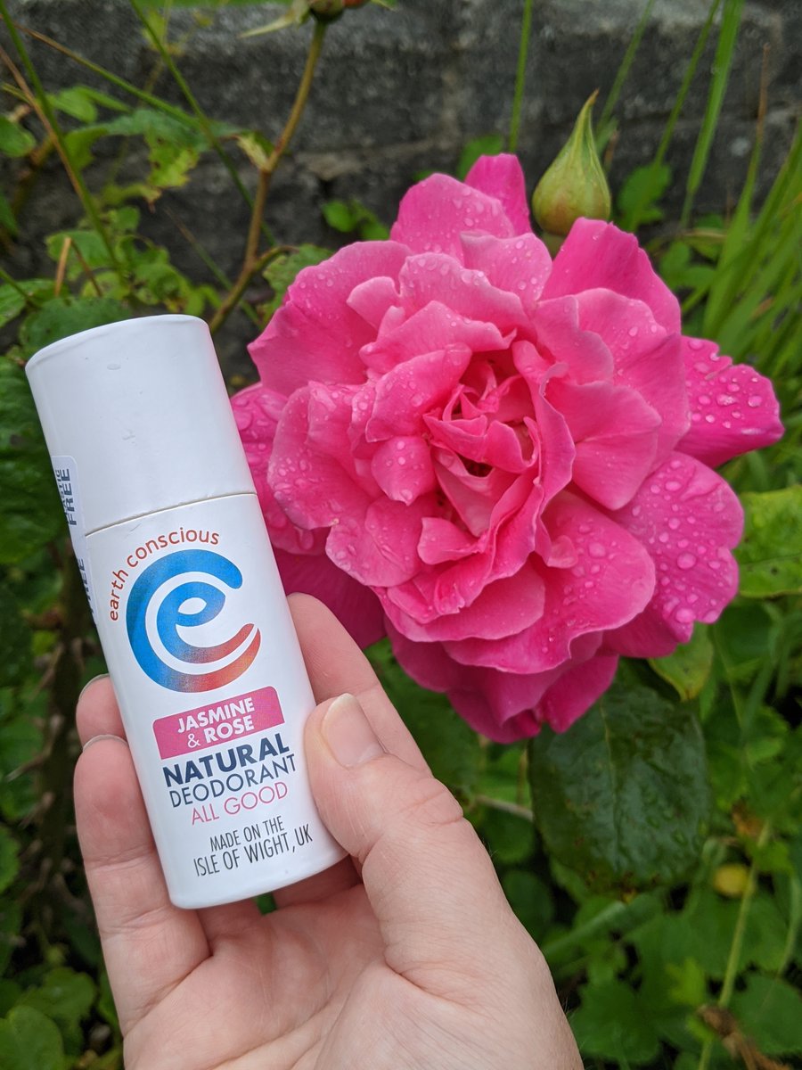 babipur's tweet photo. Love it!
I’ve tried many different types of #EcoDeodorant but this is one of my favourites. It doesn’t crumble when you apply it (even in winter) and it’s lovely and moisturising.
Nikki ⭐️⭐️⭐️⭐️⭐️
Shop #EarthConscious 👇
https://t.co/DcNJzXNI3v
#plasticfree #ecoswaps https://t.co/9uP5hmUSfs