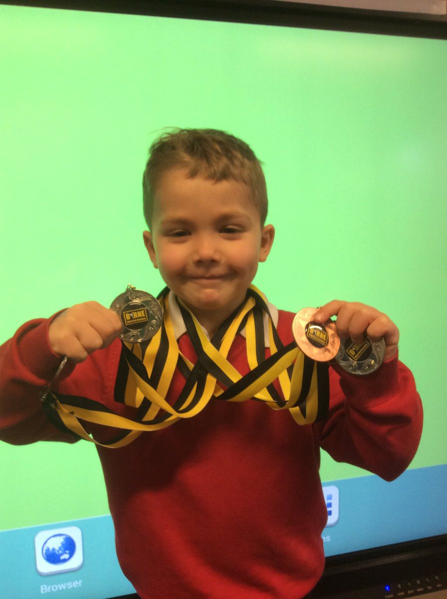 penryn_YR's tweet photo. We love hearing about our children’s achievements out of school too! A gold, two silvers and a bronze medal in a local taekwondo tournament. We are so proud of you 🏅 https://t.co/qy0Ua61Xae