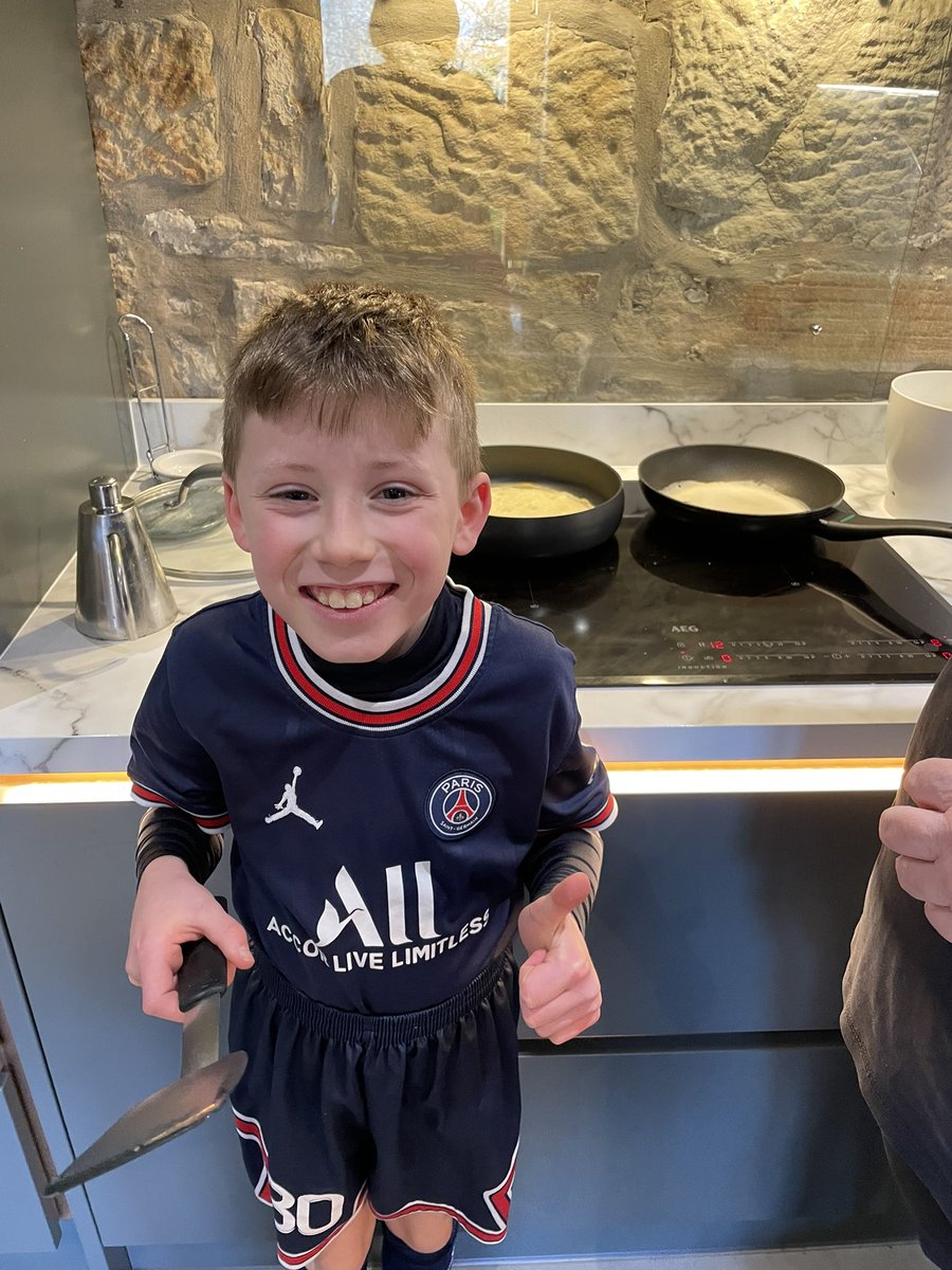 emma_lightbowne's tweet photo. @MrsSigurdsson @MrsCrerar happy pancake day! https://t.co/RZr0PAHHJb