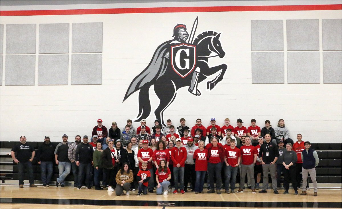 Congratulations to Greenon Knight Arlie Benson who committed to continue his academic and athletic career as a wrestler at Wabash College! #GreenonKnights