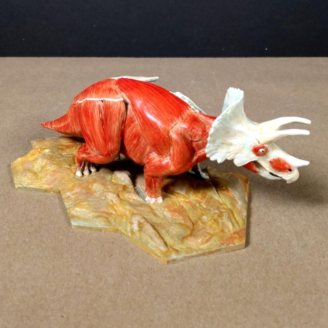 RAMaterials's tweet image. Reynolds-Charlotte&apos;s inside tech Kevin Jones uses Free Form™ Sculpt, Free Form™ Detailer, MT-13™, and UVO™ urethane pigments to customize a triceratops anatomical model!

#ramaterials #charlotte #anatomicalmodel #dinosaur #triceratops #sculpting #customization