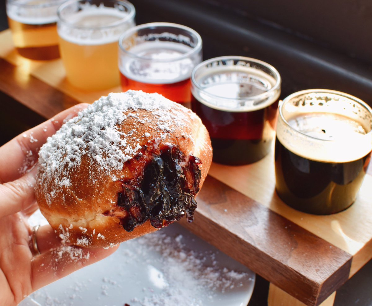Paczki Day is HERE!
We’re celebrating today in the Taproom with a pairing bundle, available while supplies last:
👉 Order a flight of 5 WRB brews and we’ll serve you a complimentary Paczki (your choice of either Blueberry or Sweet Moses Hot chocolate filling!)