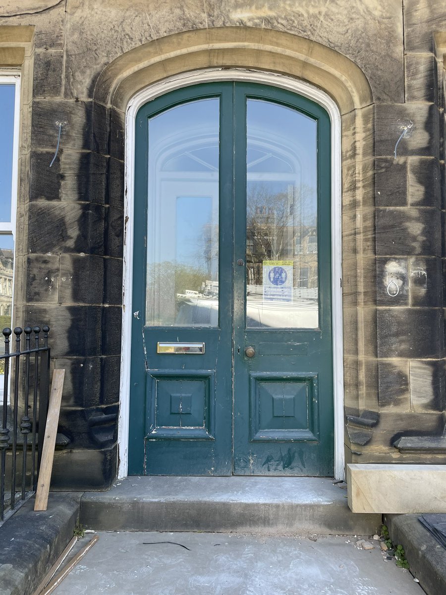 swift_timber's tweet image. Did someone say “new office door please”…No problem. A lovely bespoke curved door set recently fitted in Harrogate! Looks stunning if we do say so ourselves! ☺️ #timber #engineeredwood #windows #doors #fenestration #construction