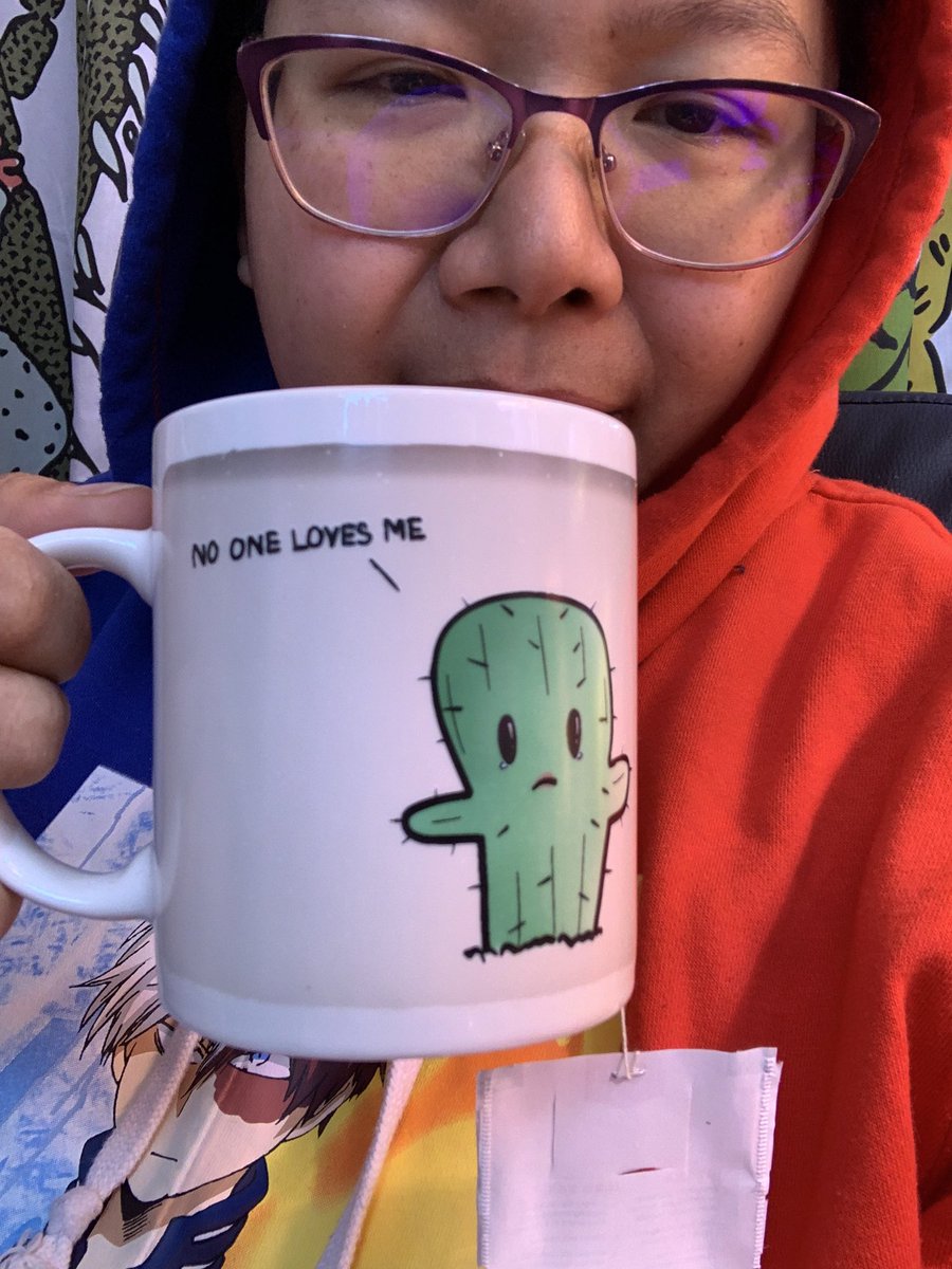 I_am_Phalla's tweet photo. #ignitexsingto “No one loves me…Try starting with this one called ‘yourself’” My new #mug changes color #singtoprachaya https://t.co/A8wVWDMP5O