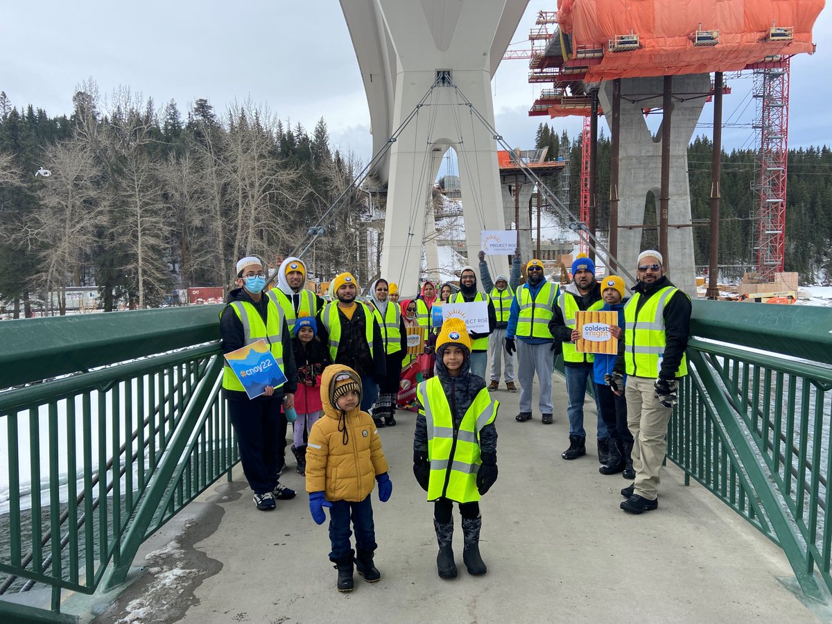 Bohras_Canada's tweet photo. We're proud of our partnership with @mustardseedyyc. For the 4th successive year, @ProjectRiseDB volunteers from the #Calgary @Dawoodi_Bohras joined a fundraising walk for this charity, which has been working to eliminate homelessness &amp; reduce poverty in the region since 1984. https://t.co/D8b3StNlWX
