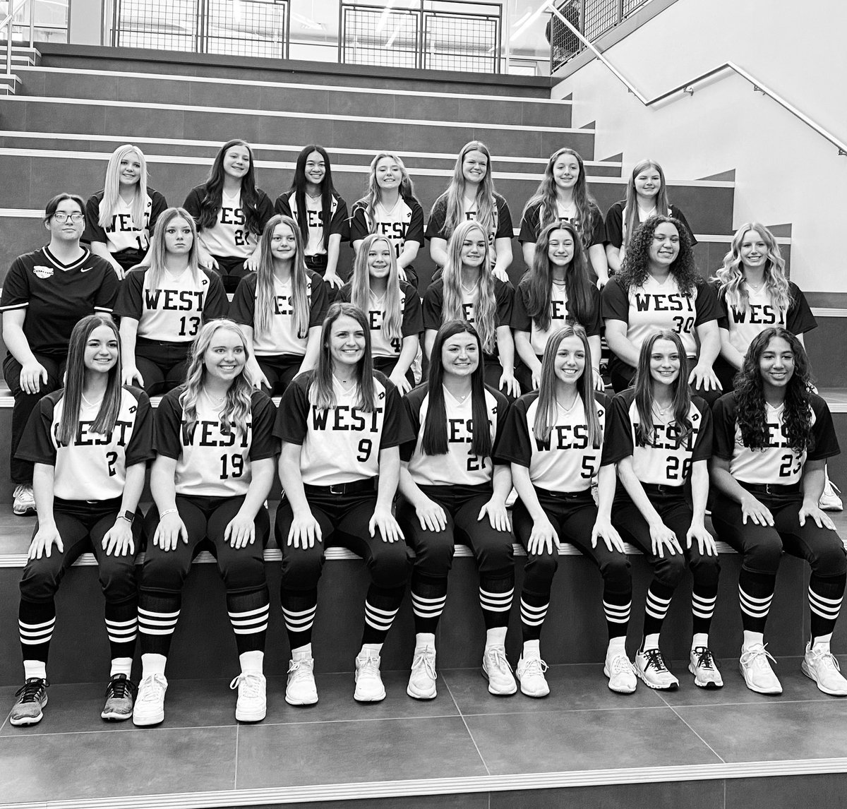 HUMBABY!!!! Today we start a new season ! Can’t wait to see these young ladies get after it ! #earnyourturn