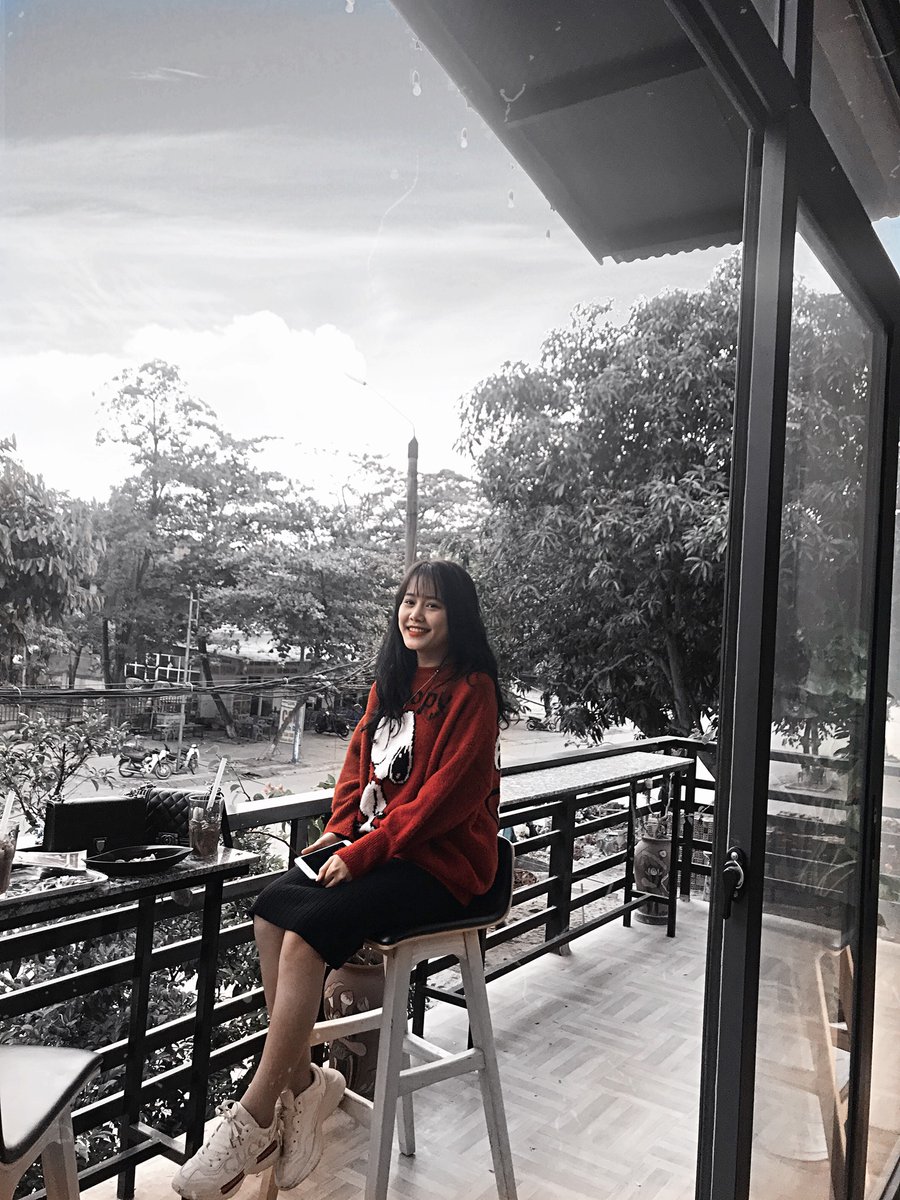 maiphantran's tweet photo. MOng tháng 3 đầy may mắn và hạnh phúc tới ai đã like và coment ảnh của em ạ! 

#gaixinh #girlcute #gáicute https://t.co/9YZew95ERM