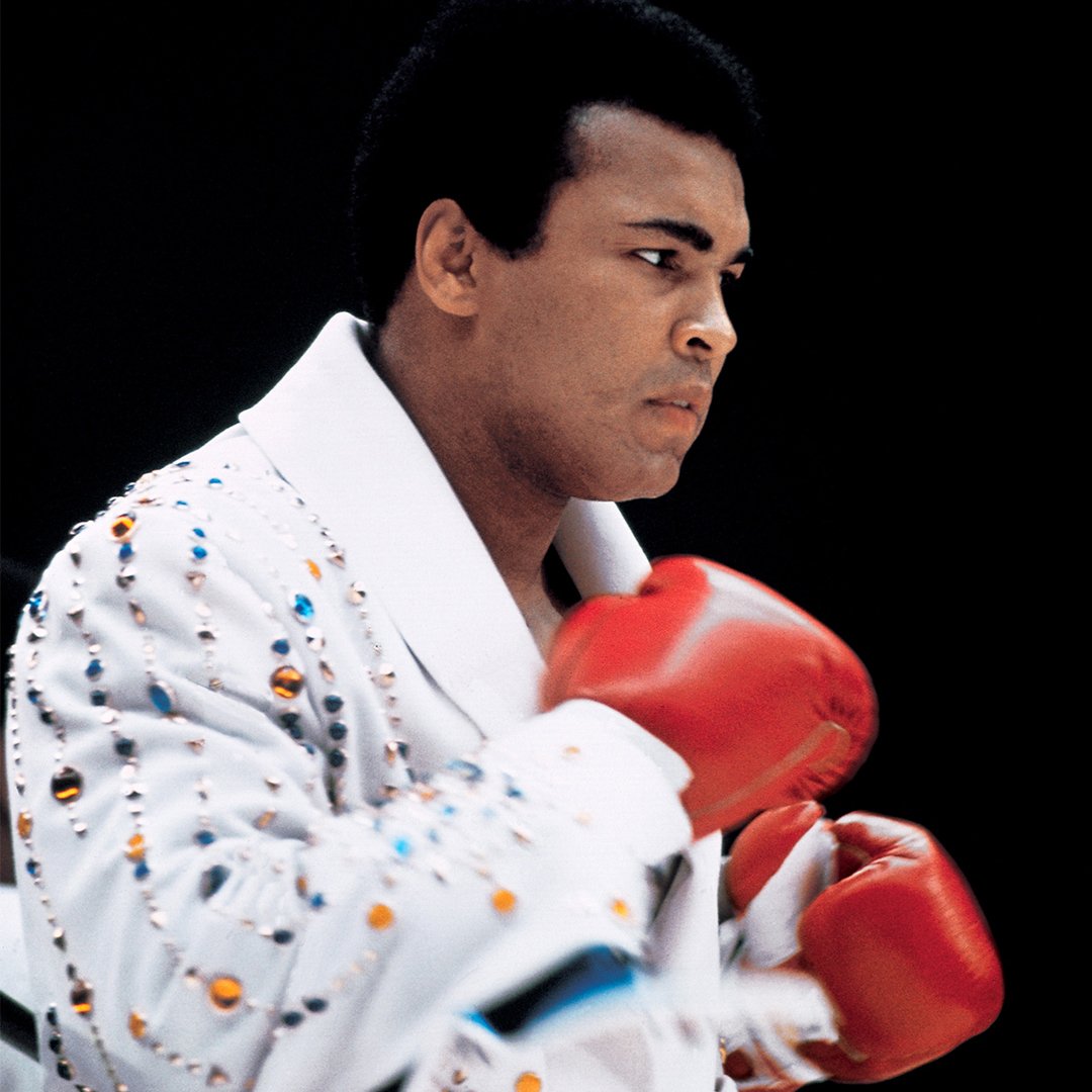 Muhammad Ali before his fight versus Ken Norton in March, 1973. 

📸: @LeiferNeil 

#MuhammadAli #NeilLeifer #KenNorton #Icon #GOAT #SanDiego