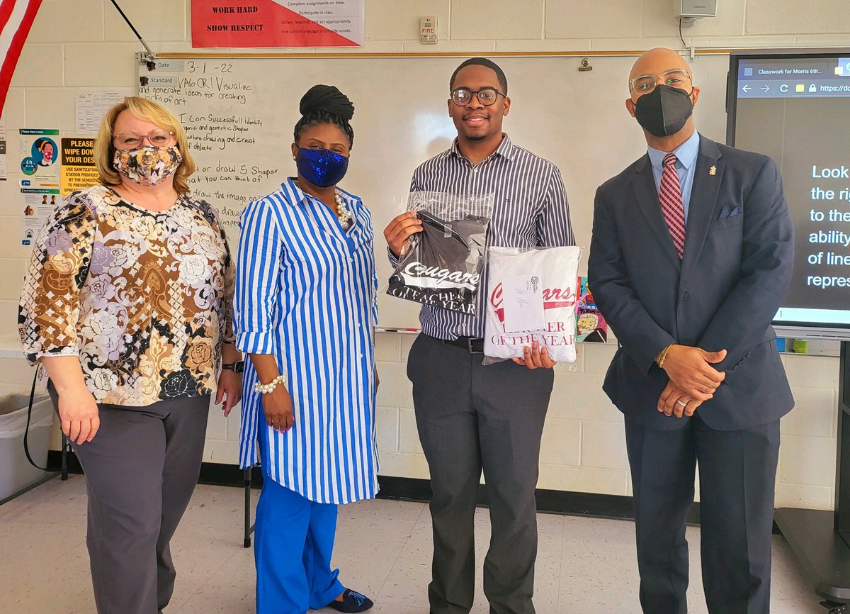 KennedyRoadMS's tweet photo. Today, we celebrate our 2022-2023 Teacher of the Year, Mr Morris. Thank you for being #KRMSCommitted https://t.co/viMNsyBZ4Q