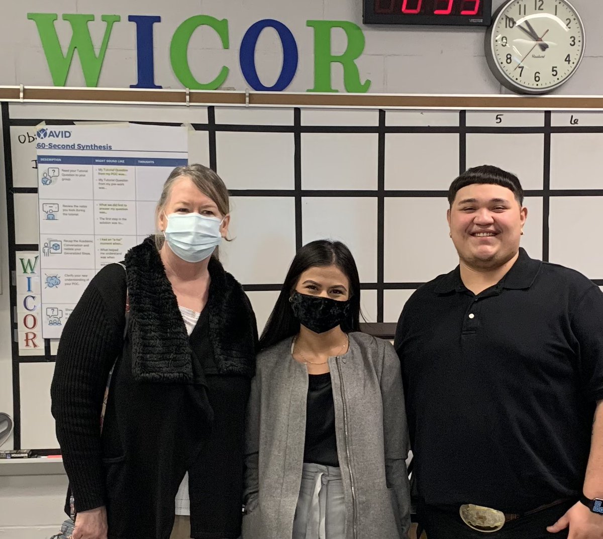 shellane1982's tweet image. Amazing AVID tutorials with 7th grade! AVID cross age tutor, college tutors, &amp;amp; a volunteer tutor—together supporting student success! @dmsrangers_avid @AVID4College @CCISD