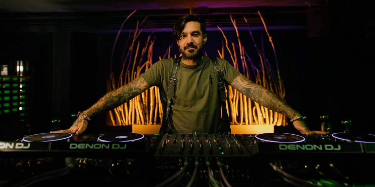denon_dj's tweet photo. Tune in later today for the next instalment of this series Beatport LINK'D sessions. We have an exclusive set from Edu Imbernon &amp; Marc Maya. 

⏰ Set your reminders for 5pm GMT / 6pm CET https://t.co/9w5KGfqc7Y