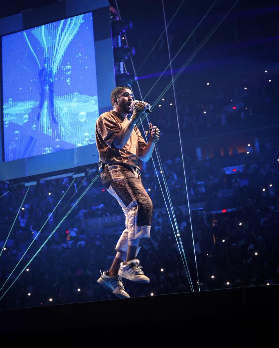 TurntTony's tweet image. Bad Bunny 2.28.22 Portland, OR