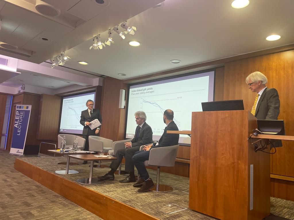 ALEPofficial's tweet image. @Piers__Harrison is delivering a masterclass in Q&amp;amp;A chairmanship! #ALEPLecture