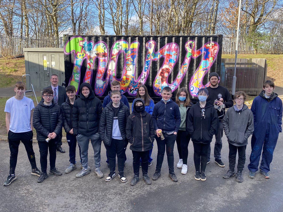 DywMarr's tweet image. 🎨 Graffiti Art Project 🎨

Final day designing the Bike Maintenance Container.

Fantastic teamwork to produce this stunning design.  Well done to everyone involved and massive thanks to our mentor, Tragic O’Hara 

#graffiti #art #tagging #spray #design
