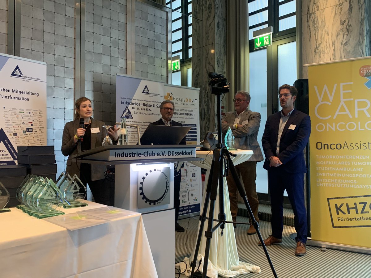 MirjamBauer's tweet photo. Awards für Projekt 4/2021: #ClosedLoop Dokumentation in der #Pflege durch Sprachverständnis mit #KI @3MDeutschland @NursITInstitute #Alphatron: Ärzteschaft zufrieden, Pflege noch mehr einbeziehen, Nutzung @NetSfere offen, Projekt wird bis 5/2022 fortgeführt
#Entscheiderevent2022 https://t.co/LE0oDkRgtp