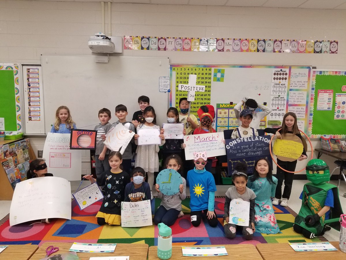 MsDMyers's tweet photo. We had so much fun at Dolvin's 1st Vocabulary Parade. #DovINcredible @DolvinES https://t.co/36Fw9Ww5Hn