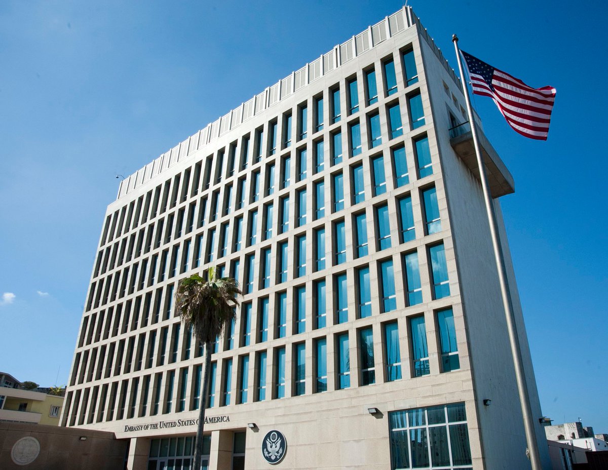 TravelPoppy's tweet photo. Announcement regarding the reopening of the U.S. Embassy in Havana, at least partially, said to come Thursday.  

Reportedly, there is a backlog of 90k visa applications. 

Let's see what is said on Thursday. 

#usembassyincuba #cuba #havana #usvisas #cuban #diplomacy https://t.co/VQgLzxzvoF