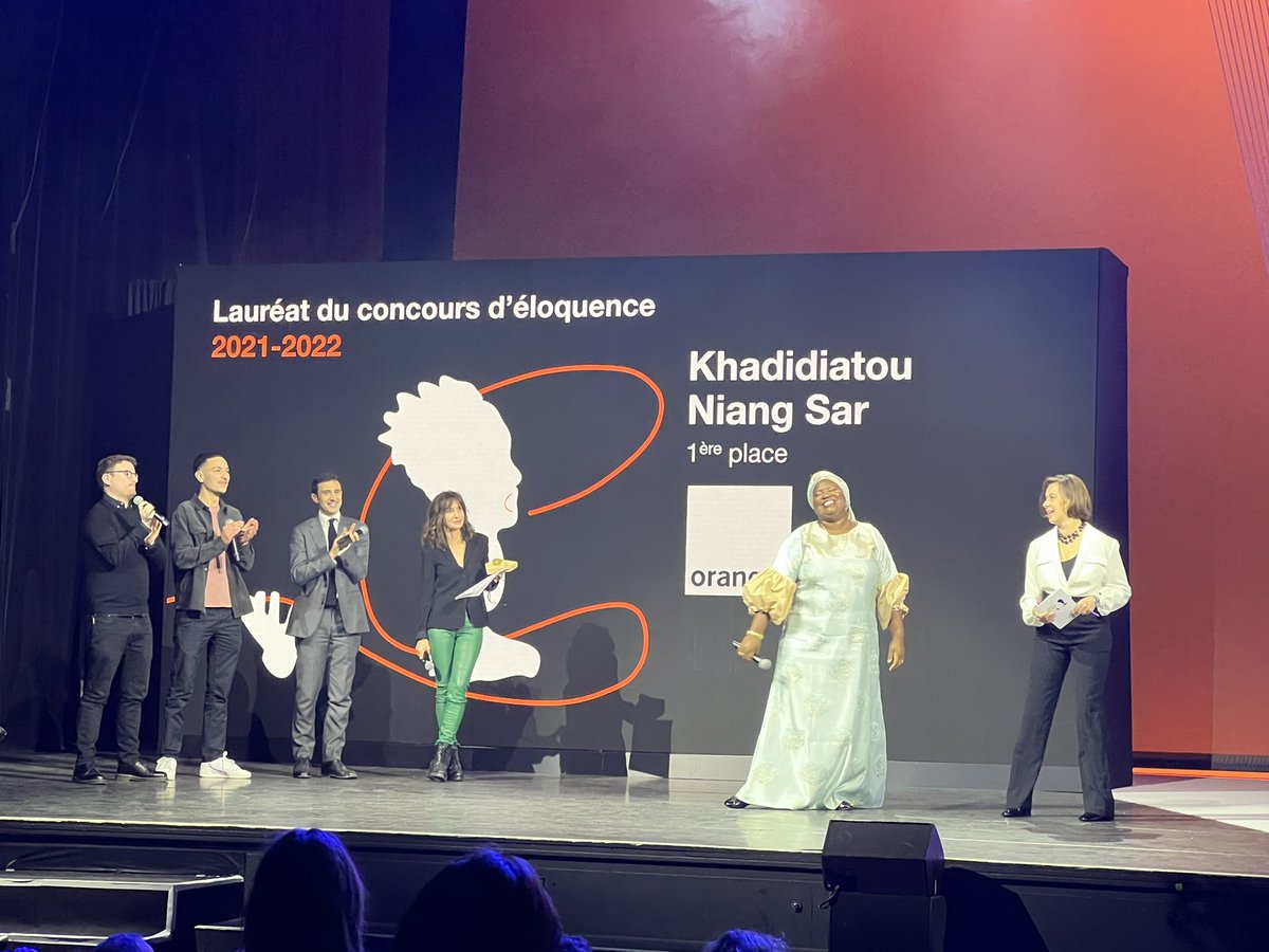 AureliaMilleret's tweet photo. Une merveilleuse soirée avec des candidats formidables. Félicitations à tous les candidats. Vous avez tous été exceptionnels #ConcoursdEloquence Merci @orange et à l’année prochaine!!! https://t.co/RMKy6UEXW4