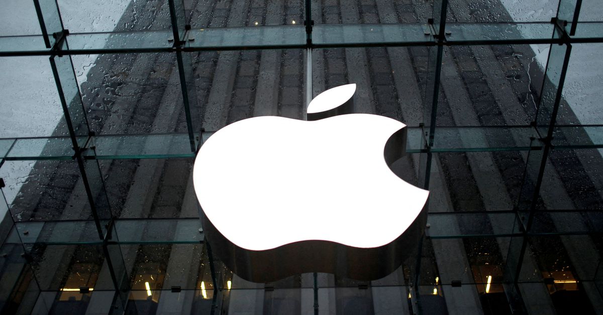 Apple says it halts all product sales in Russia reut.rs/3C32hCi