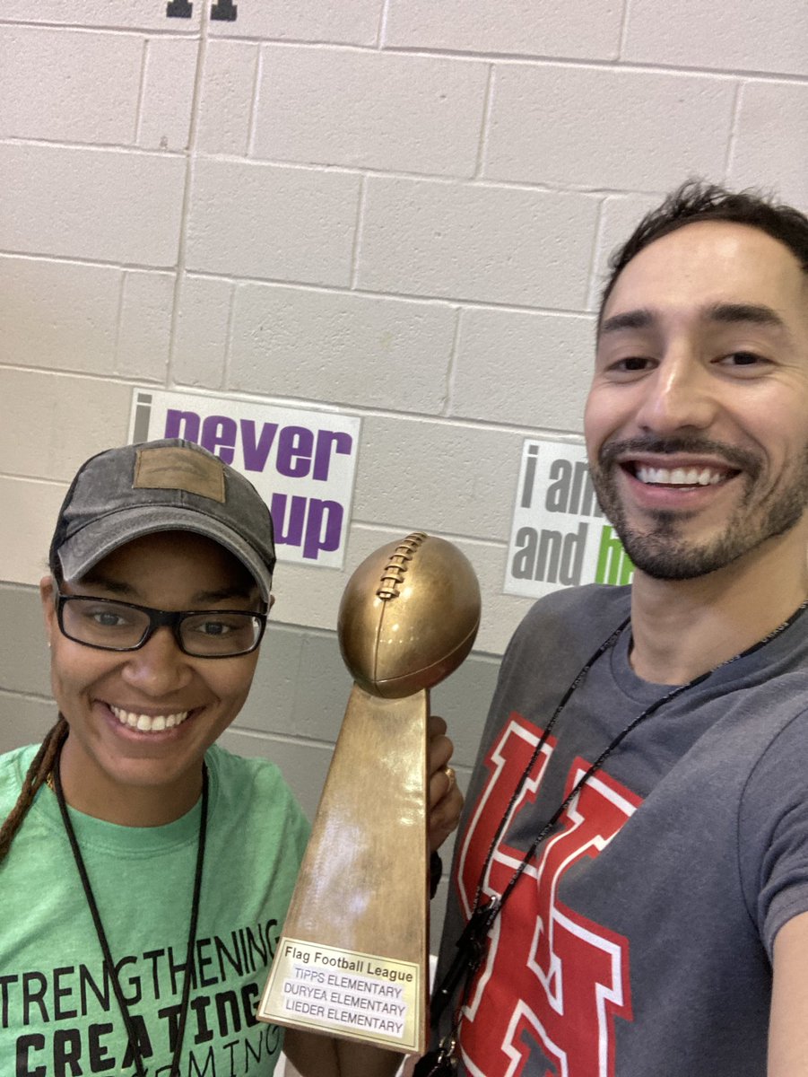 coach_pen's tweet photo. Flag football 🏈 family, We had a blast 💥 yesterday at the Super Bowl Game🏆. We will be rotating the trophy to each school due to 3 way tie. 👏 We are all Winners !🥇
Bowl Game Winner: Duryea 🥇
@duryeaschool @CFISDLieder  @TippsElementary @CoachCarlos_21 @FUTP60 https://t.co/dNSwViMwOa