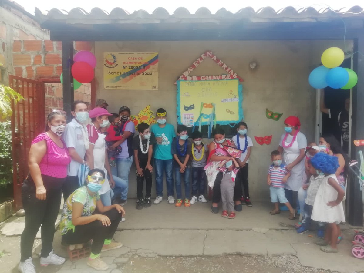 fundaproaltach1's tweet photo. Con alegría los niños misioneros en el estado disfrutaron de las actividades de carnavales felices 2022 en las casas de alimentación.
@FreddyBernal
@nicolasmaduro
@delcyrodriguezv
@mervinmaldonado
@norisherrerar
@PedroMelendez86
@mpcomunas
@fundaproaloficial 
@tachira_comunas https://t.co/Xk62S8TCg8