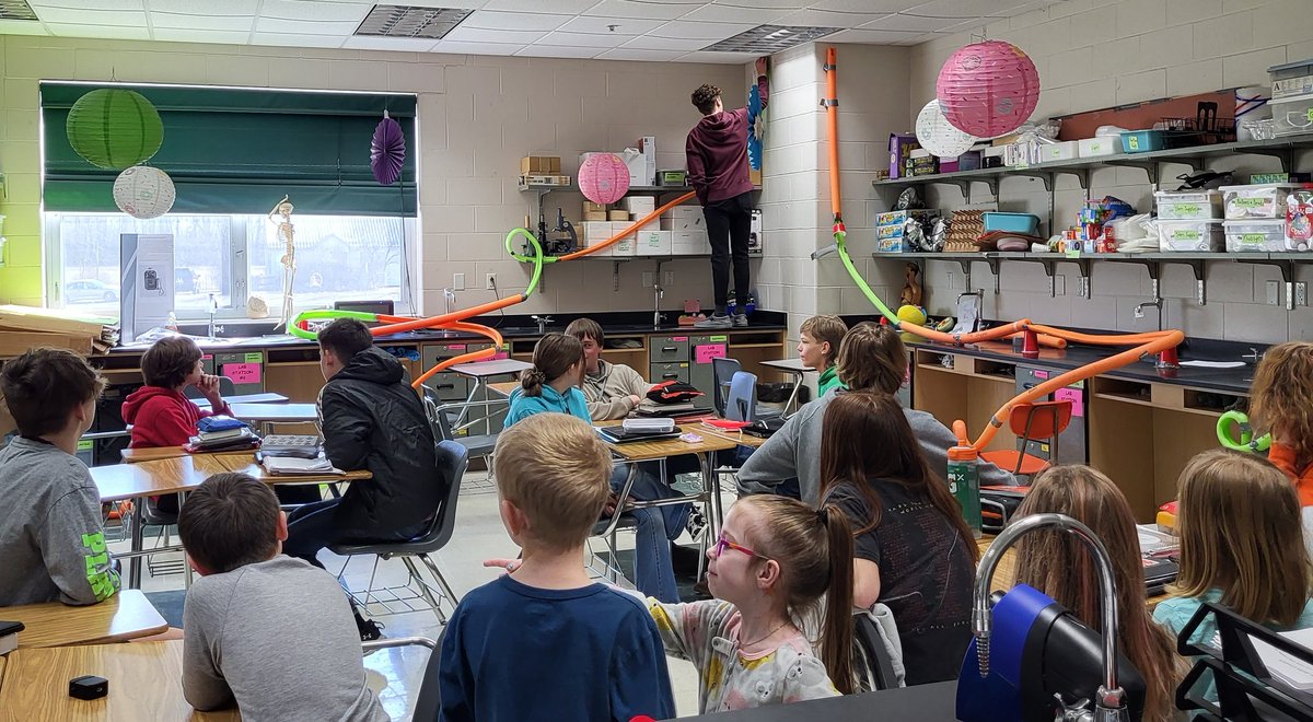 North Clay 8th graders showing Kindergarten students their roller coasters!  Looks like fun! #NCPRIDE