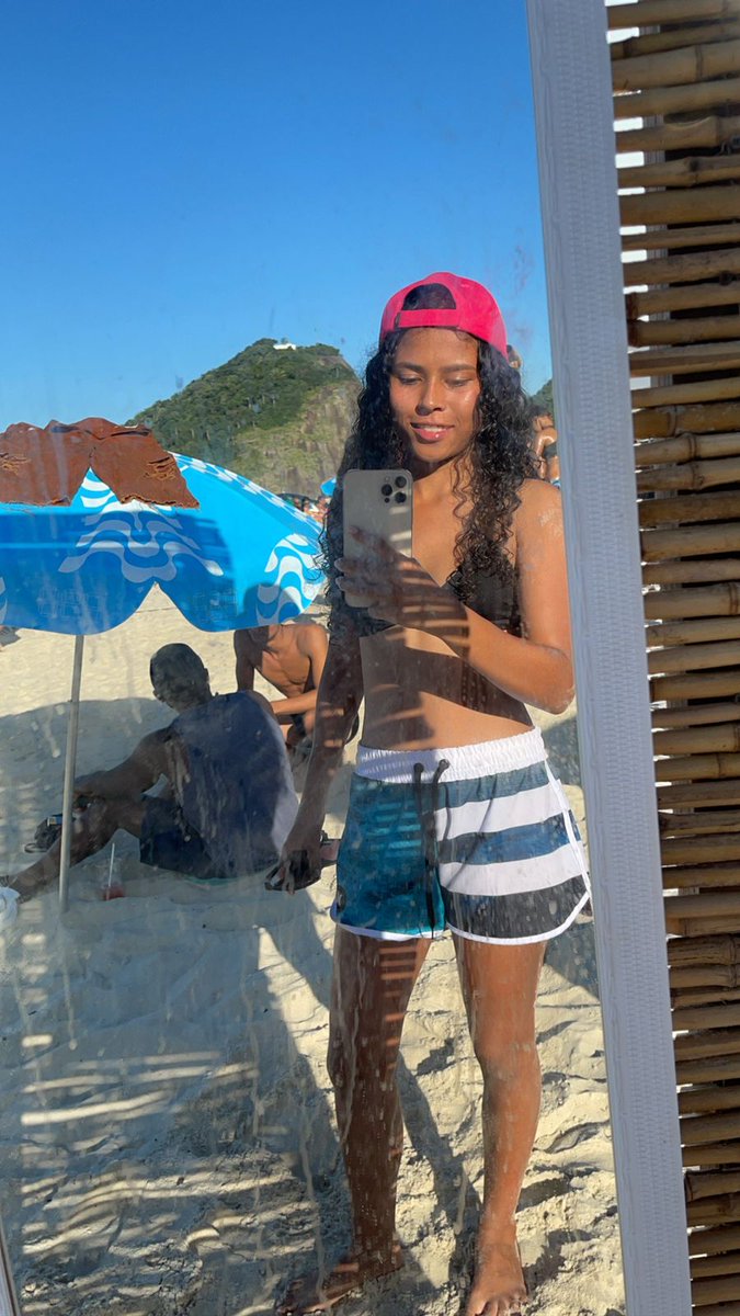 malvadelas_'s tweet photo. ⛱️🌞 https://t.co/fQ2EzPX5Jz