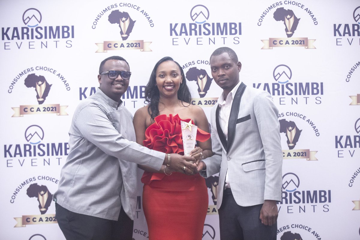 Tamu_Pads's tweet photo. Tamu sanitary pads is  humbled to receive  the Hygiene and Sanitary product of the year 2021
It’s our goal build more on that passion and momentum, to continue building up our brand product to better heights. 
 Special thanks to our customers https://t.co/fqtUPGEf46