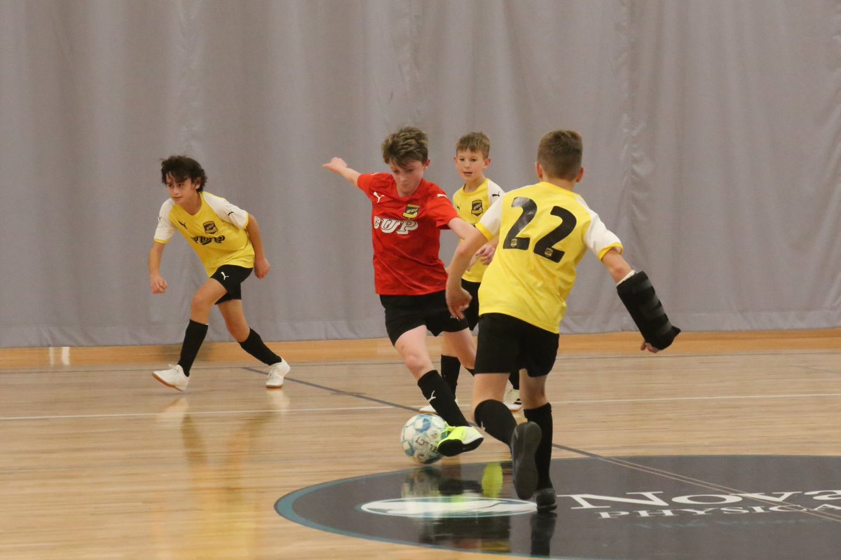 CincyUnitedCUPB's tweet photo. A look back at an historic CUP Futsal match!

Dortmund v. Man City ⚽️🔥

#WeAreCincyUnited
#CUPfutsal
#PUMAfootball https://t.co/2ZXLWZ7Lwg